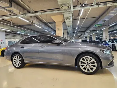 Mercedes-Benz E-Class 2019, 87000 км, за 16148.98 USD - фото 19