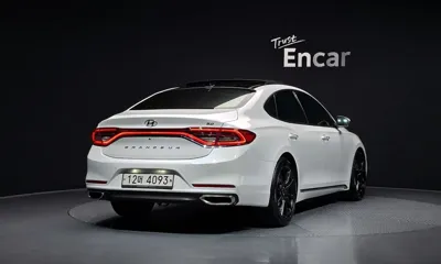 Hyundai Grandeur 2017, 147613 км, за 8543.04 USD