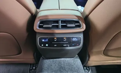 Genesis G80 2022, 110037 км, за 21127.21 USD - фото 36
