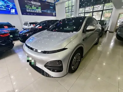 Xpeng G6 · 2025 год