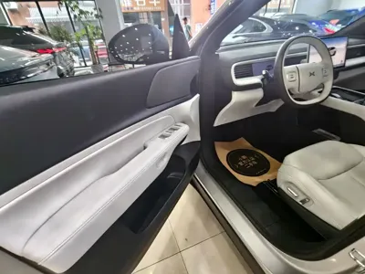 Xpeng G6 2025, 12000 км, за 18690.26 USD