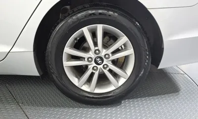 Hyundai Sonata 2015, 141049 км, за 4558.18 USD - фото 21