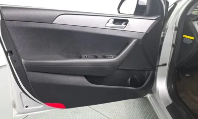 Hyundai Sonata 2015, 141049 км, за 4558.18 USD - фото 24