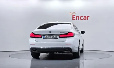 BMW 5-Series 2021, 67945 км, за 20795.68 USD
