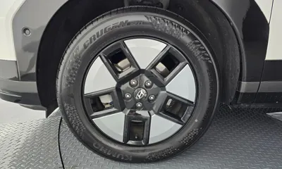 Hyundai Santafe 2024, 35483 км, за 25289.01 USD