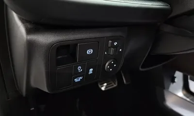 Hyundai Ioniq6 2023, 130525 км, за 18307.73 USD - фото 28
