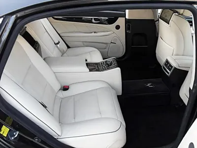Hyundai Equus 2014, 176024 км, за 11750.03 USD