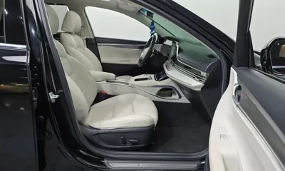 Hyundai Grandeur 2023, 86890 км, за 17060.52 USD - фото 11
