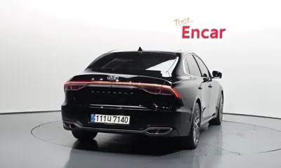 Hyundai Grandeur 2020, 257070 км, за 7814.02 USD