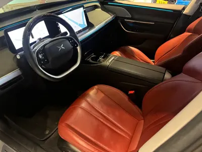 Xpeng P7 2022, 30000 км, за 15565.48 USD