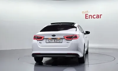 Kia K5 2015, 131654 км, за 4485.47 USD