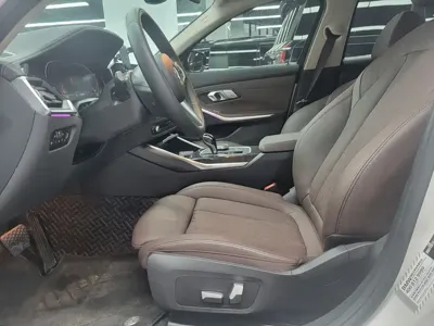 BMW 3 Series 2022, 30000 км, за 21747.67 USD - фото 6