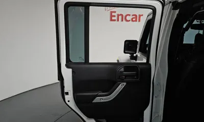 Jeep Wrangler 2017, 50128 км, за 18839.25 USD - фото 25