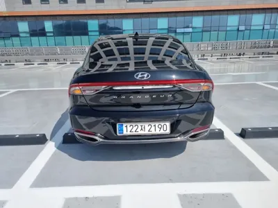 Hyundai Grandeur 2022, 105937 км, за 13062.89 USD