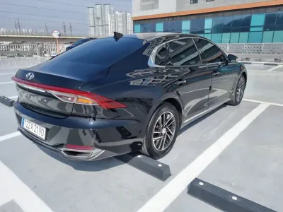 Hyundai Grandeur 2022, 105937 км, за 13062.89 USD