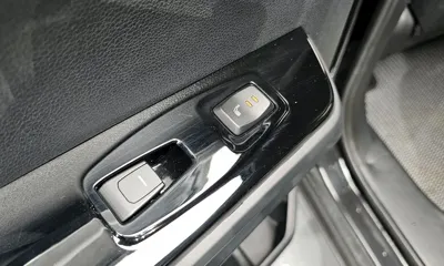 KG_Mobility_Ssangyong Torres 2023, 38369 км, за 14039.72 USD - фото 18