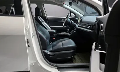 Kia Sportage 2023, 52338 км, за 16187.64 USD - фото 10