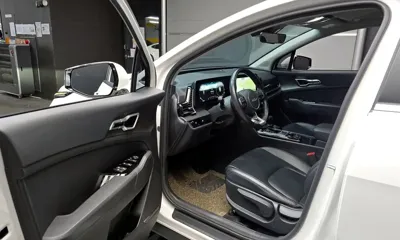 Kia Sportage 2023, 52338 км, за 16187.64 USD - фото 11