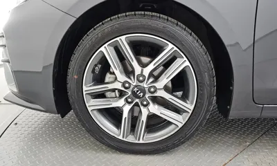 Kia K3 2019, 72937 км, за 9255.61 USD