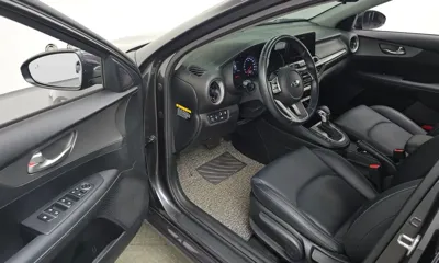 Kia K3 2019, 72937 км, за 9255.61 USD - фото 10