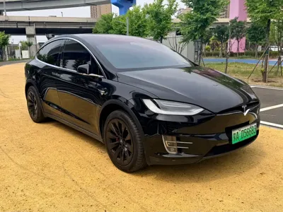 Tesla Model X 2019, 82000 км, за 28369.08 USD