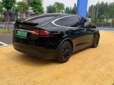 Tesla Model X 2019, 82000 км, за 28369.08 USD