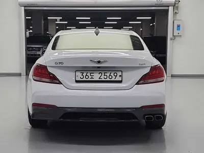 Genesis G70 2019, 88000 км, за 13925.38 USD