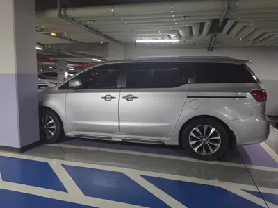 Kia Canival 2017, 170911 км, за 5842.2 USD