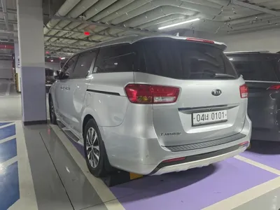 Kia Canival 2017, 170911 км, за 5842.2 USD