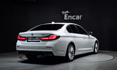 BMW 5-Series 2023, 47543 км, за 22107.17 USD