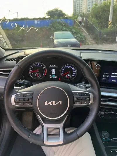 Kia K5 2023, 91300 км, за 17459.29 USD - фото 7