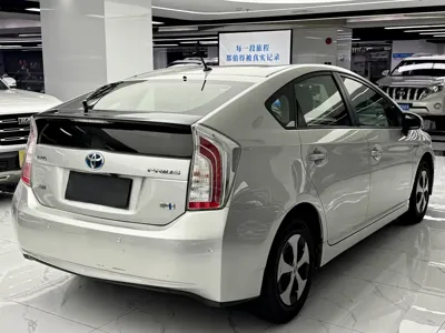 Toyota Prius 2012, 120000 км, за 8334.07 USD