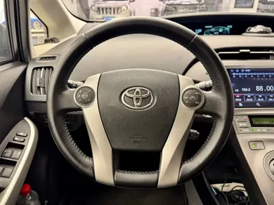 Toyota Prius 2012, 120000 км, за 8334.07 USD - фото 8