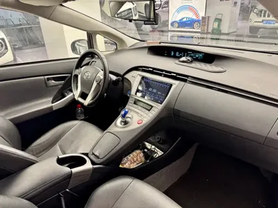 Toyota Prius 2012, 120000 км, за 8334.07 USD - фото 12