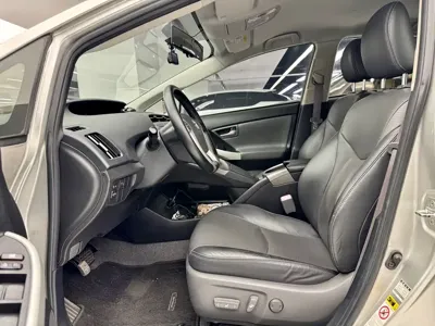 Toyota Prius 2012, 120000 км, за 8334.07 USD - фото 13