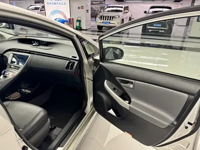 Toyota Prius 2012, 120000 км, за 8334.07 USD - фото 15