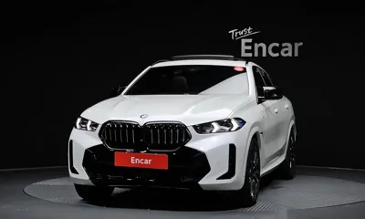 BMW X6 2025, 15619 км, за 74110.54 USD
