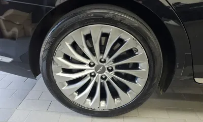 Genesis EQ900 2016, 192396 км, за 8719.15 USD