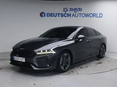 Kia K5 · 2023 год