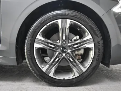 Kia K5 2023, 99485 км, за 14835.24 USD