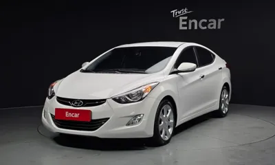 Hyundai Avante · 2012 год