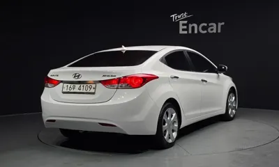 Hyundai Avante 2012, 110827 км, за 2535.27 USD - фото 2