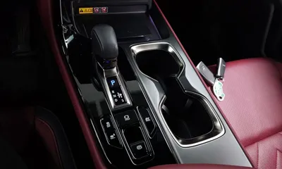 Lexus NX 2025, 17237 км, за 34987.53 USD - фото 9