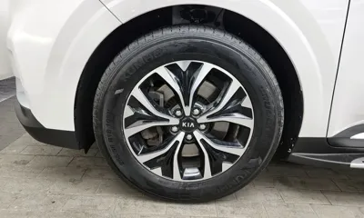Kia Canival 2021, 108717 км, за 15130.49 USD