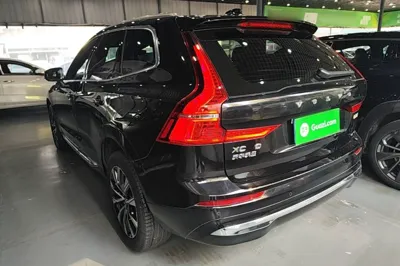 Volvo XC60 2025, 32900 км, за 28458 USD