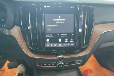 Volvo XC60 2025, 32900 км, за 28458 USD - фото 15