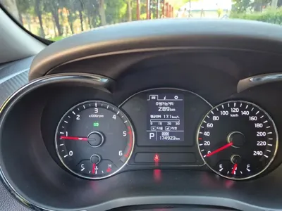 Kia K3 2015, 174927 км, за 3705.39 USD - фото 17