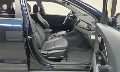 Kia Niro 2017, 85718 км, за 8599.19 USD - фото 26