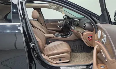 Mercedes-Benz E-Class 2019, 67344 км, за 18688.54 USD - фото 26
