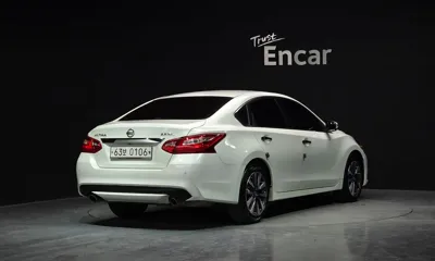 Nissan Altima 2017, 107921 км, за 3561.28 USD